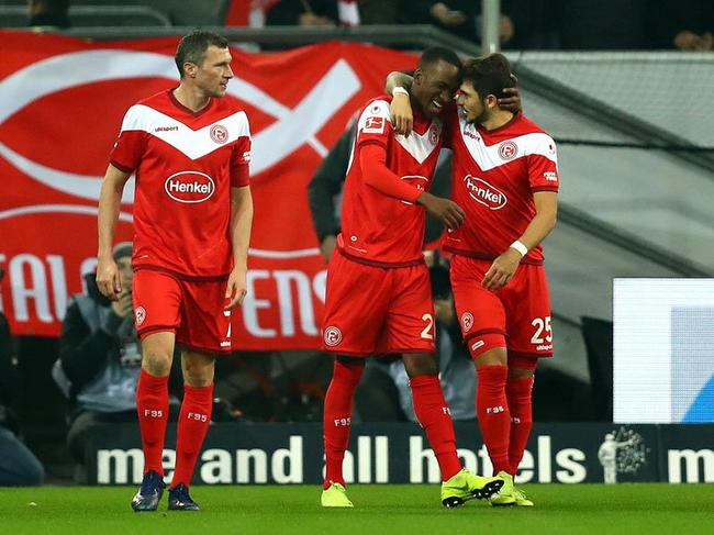  德甲半程盘点拜仁优势缩水仅领先五分  