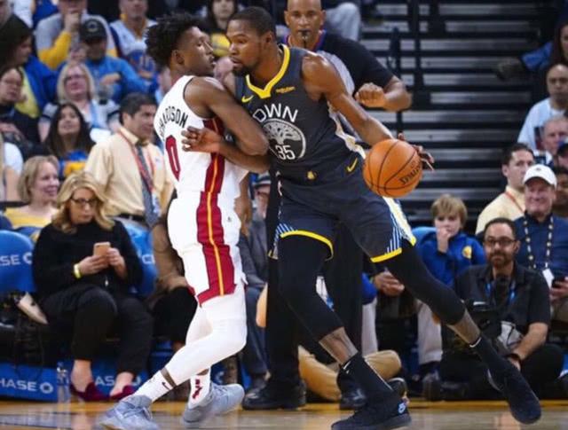  杜兰特关键罚球制胜，篮网险胜热火  